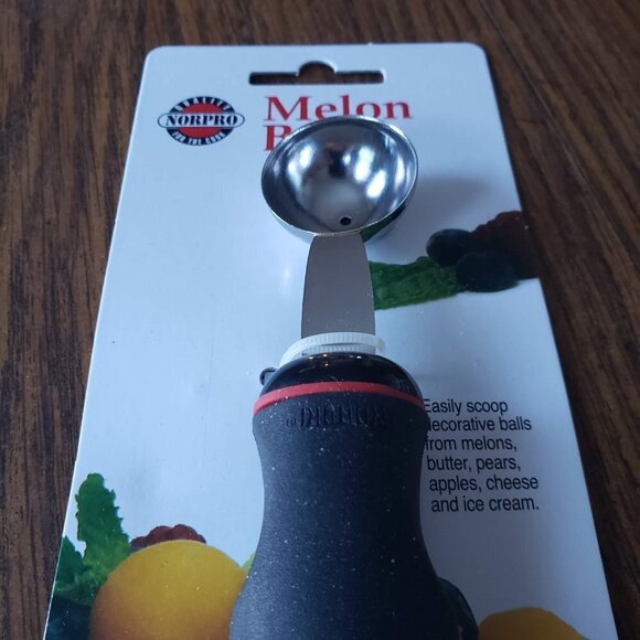 Norpro Grip-EZ Melon Baller With Black Rubber Handle - Picture 2 of 4